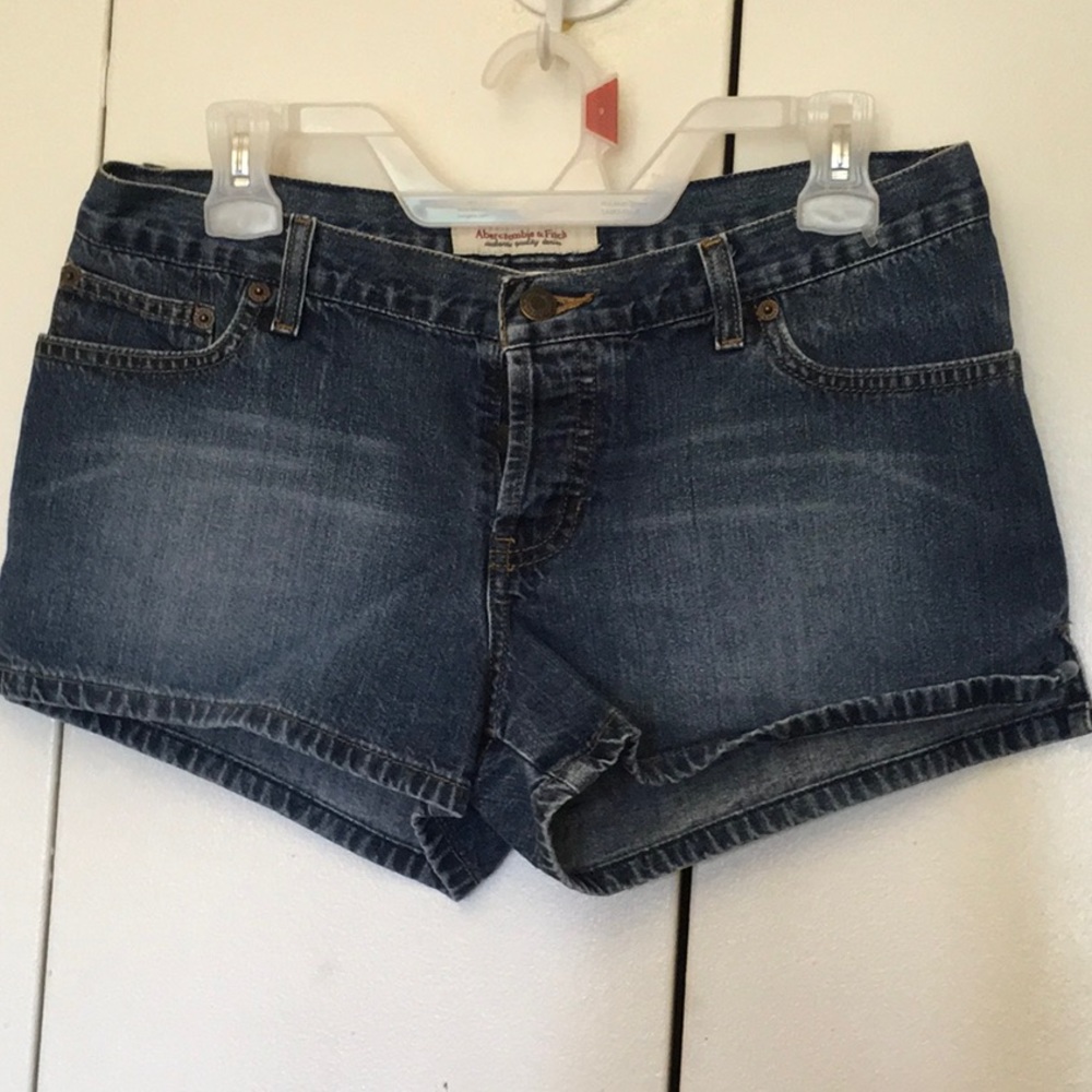 Abercrombie & Fitch High Rise Short